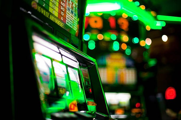 dsobet app showing live casino tables with blackjack, roulette, and baccarat